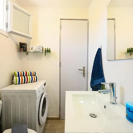 Santorini Cycladic House For 2 Persons By Mps *
