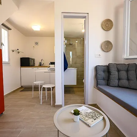 Santorini Cycladic House For 2 Persons By Mps *